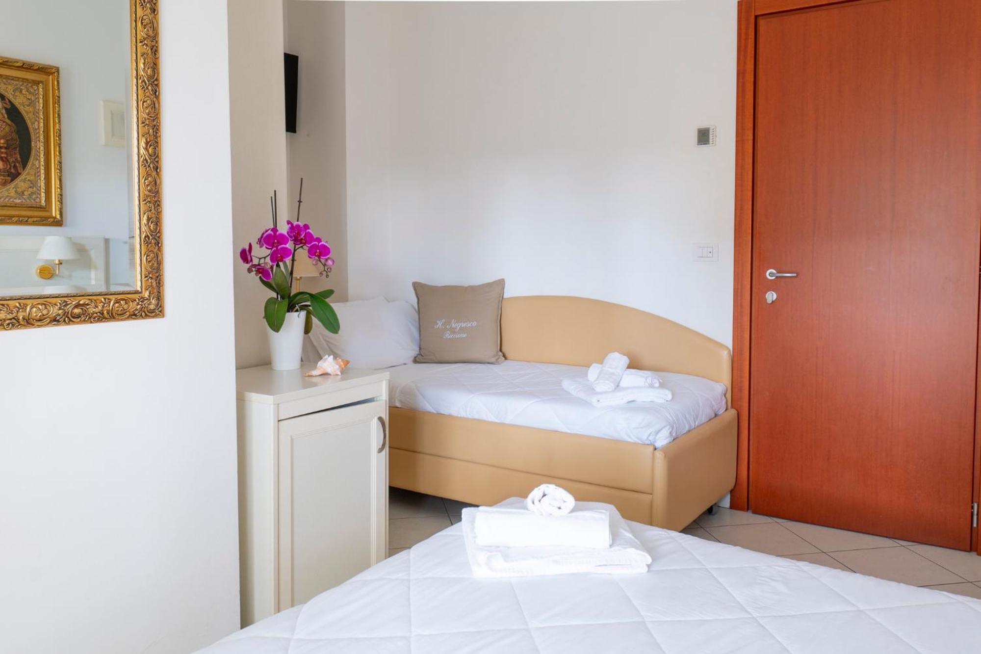 Hotel Negresco Riccione Esterno foto