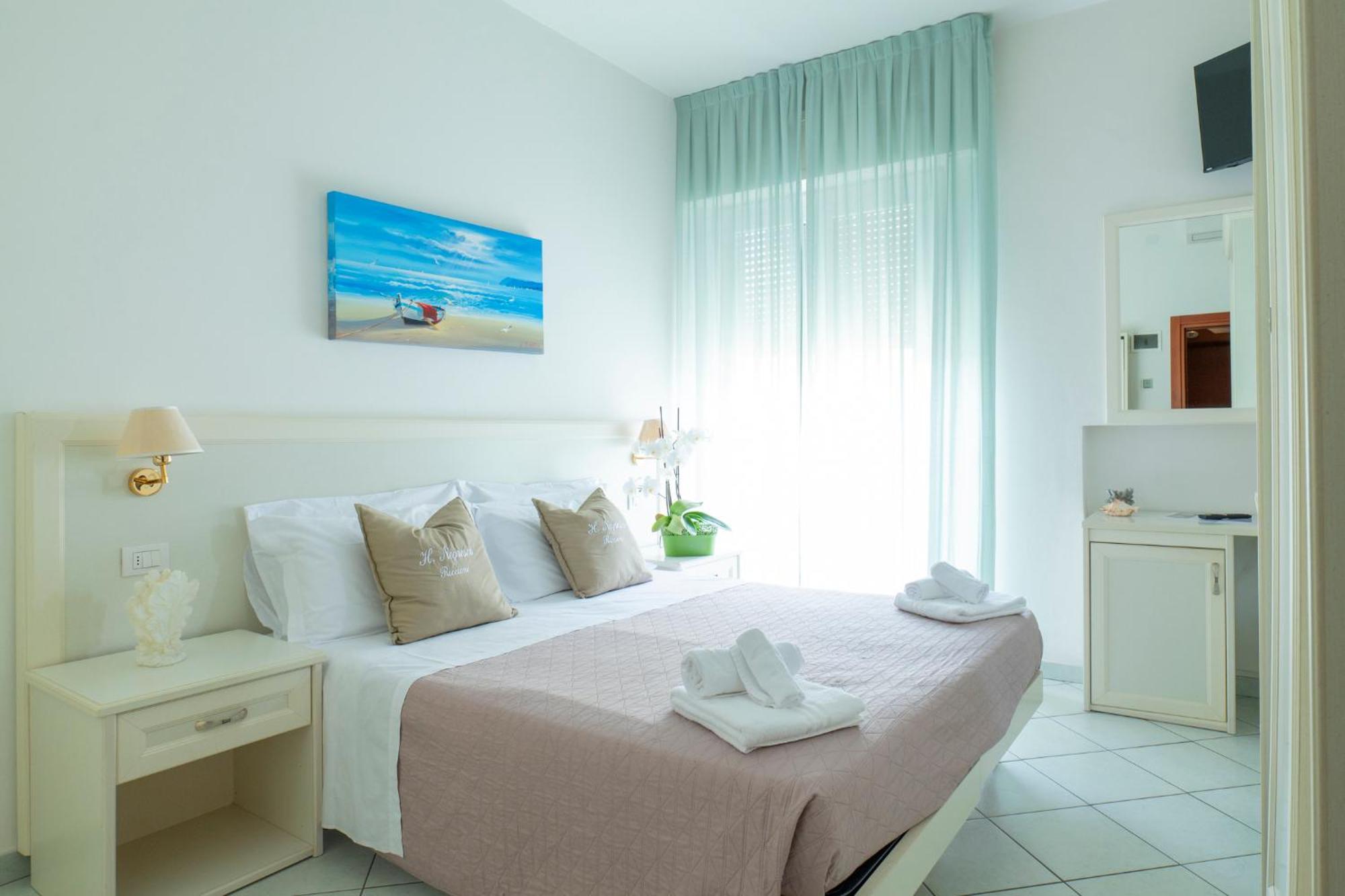 Hotel Negresco Riccione Esterno foto
