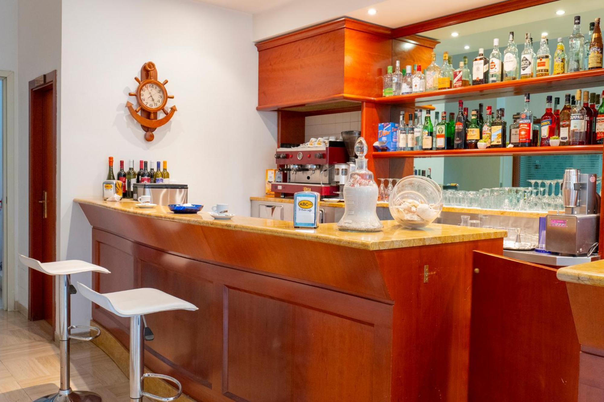 Hotel Negresco Riccione Esterno foto
