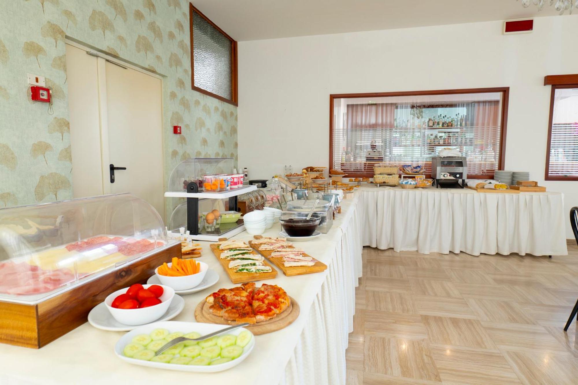 Hotel Negresco Riccione Esterno foto